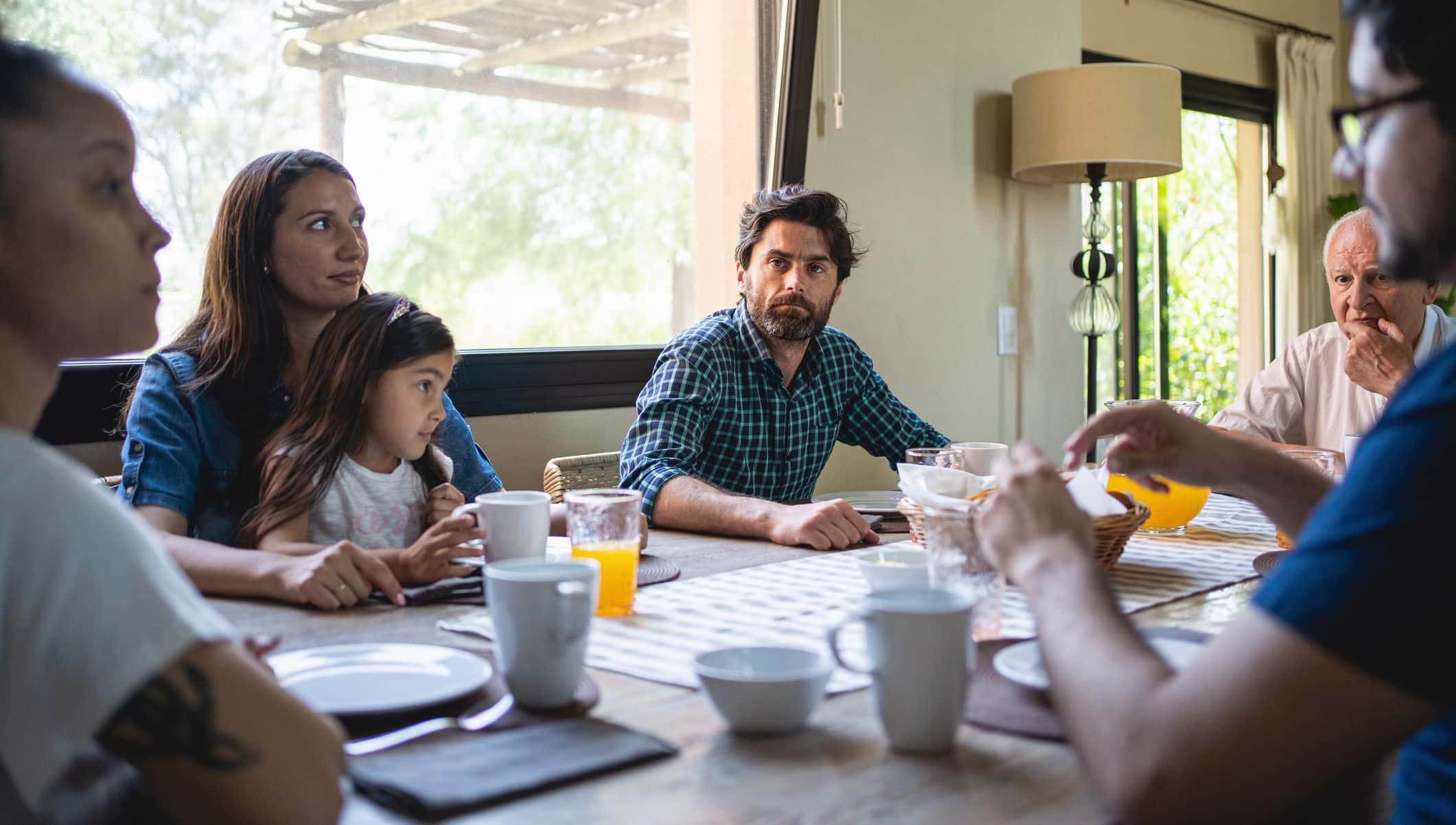 5 Principles for Talking Politics With Friends and Family Image